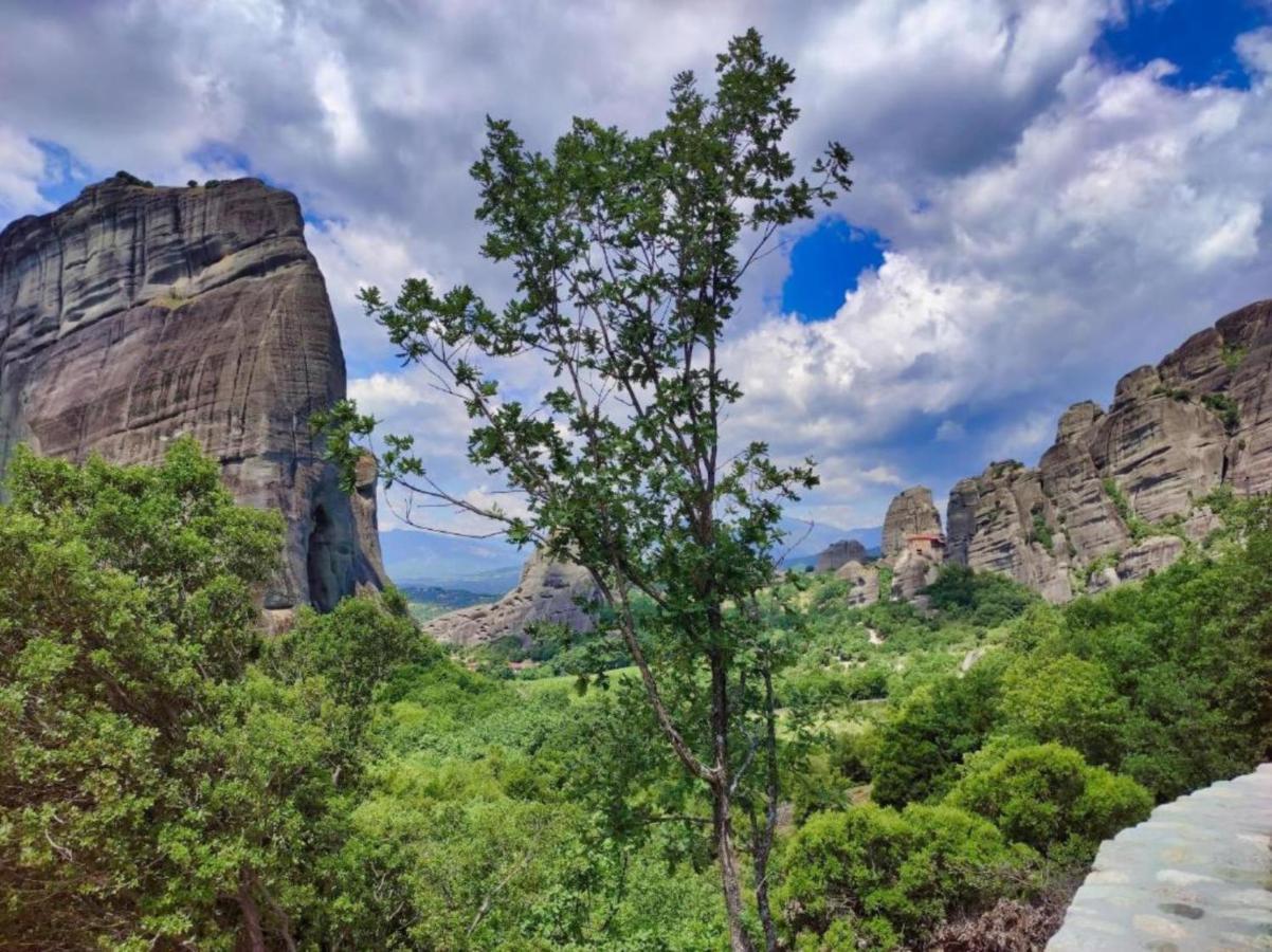 شقة Enjoy Meteora Two كالامباكا المظهر الخارجي الصورة